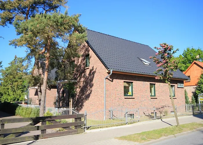 Apartmenthaus Hus Uebi By Rujana